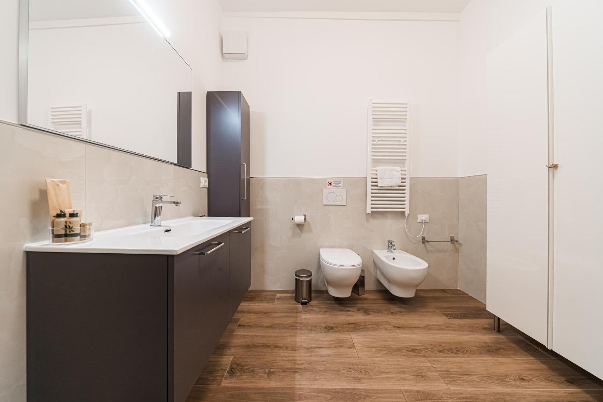 New - Venturini Suites In Bologna Centre Exterior foto